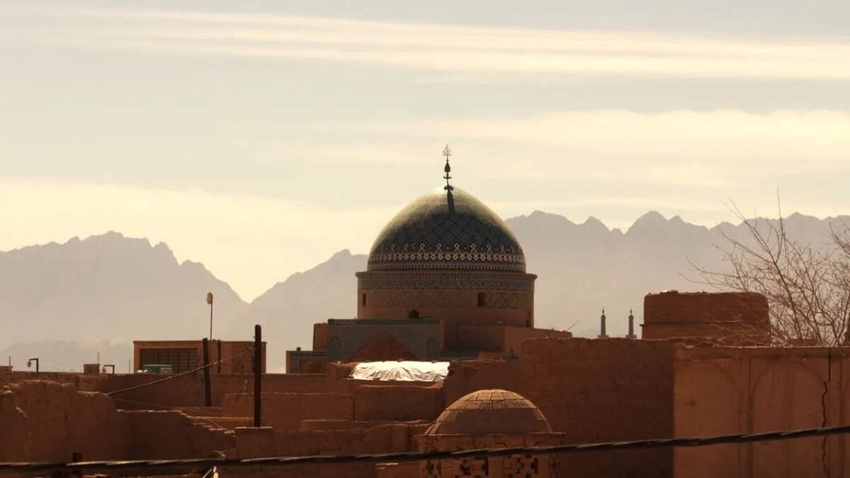 Iran History: क्यों ट्रेंड कर रहा है ईरान? जानिए 2500 साल पुराने इस देश का दिलचस्प इतिहास