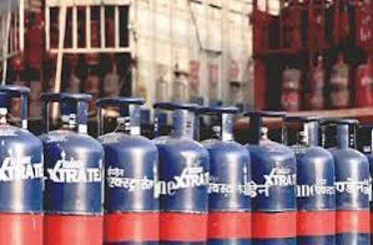 1 जुलाई से बदल गए 8 बड़े नियम: गैस सिलेंडर हुआ सस्ता, पासपोर्ट महंगा, वीडियो में जाने ट्रेन में बिना टिकट सफर पर भारी जुर्माना