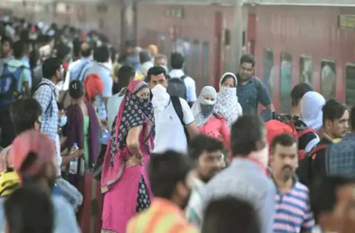 ट्रेनों में वेटिंग, बसों में मनमानी: पुणे-मुंबई रूट पर किराया 4 हजार तक पहुंचा, यात्रियों की बढ़ी परेशानी