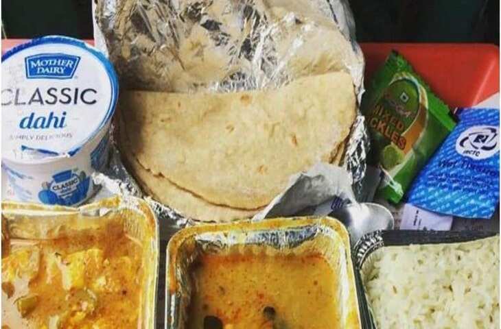 'कोई 120 तो कोई 150 की बेचता है&hellip;लेकिन ट्रेन में बिकने वाली थाली की असली कौस्त जान उड़ जाएंगे होश ?