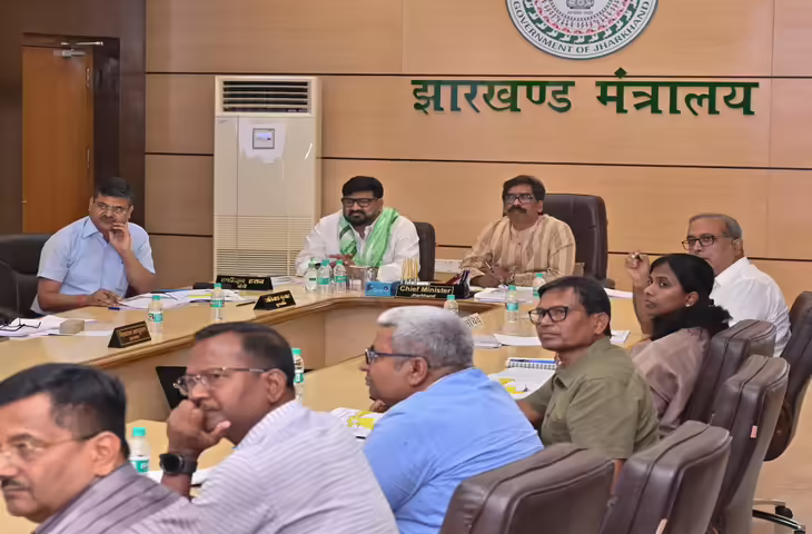 खनन राजस्व में झारखंड ने पड़ोसी राज्यों को छोड़ा पीछे, CM हेमंत सोरेन ने लॉन्च किया &lsquo;आदिनिवासी ऐप&rsquo;