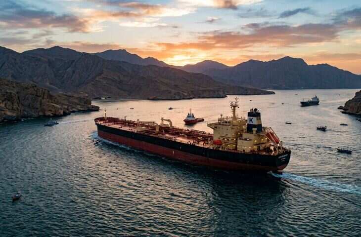 Hormuz Strait Crisis: ईरान की राहत के साथ नई शर्तें, मिडिल ईस्ट में फंसे 20 तेल-गैस के भारतीय जहाज़ों पर आया सबसे बड़ा अपडेट&nbsp;