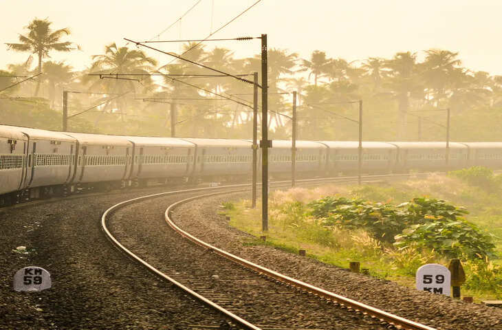  ये है दुनिया की सबसे धीमी ट्रेन, 290 किलोमीटर चलने में लग जाती है 8 घंटे, स्लो चलने का कारण है अनोखा