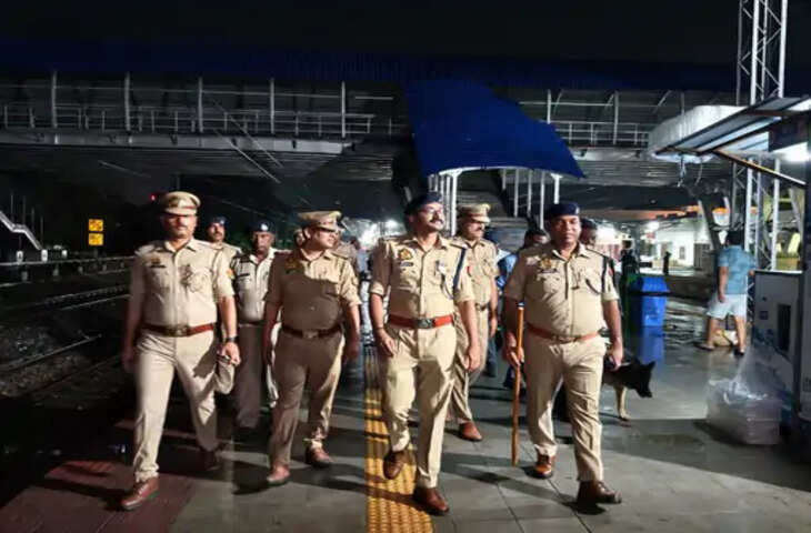 स्वतंत्रता दिवस से पहले देवरिया में सुरक्षा अलर्ट, चौराहों, होटलों और रेलवे स्टेशन पर पुलिस की सख्ती