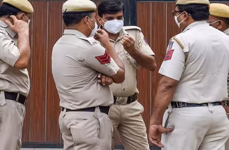 आनंद पर्वत में 15 साल के किशोर की चाकू से हत्या, 16 वार का आरोप; परिवार बोला- नाम बताने के बाद भी गिरफ्तारी नहीं
