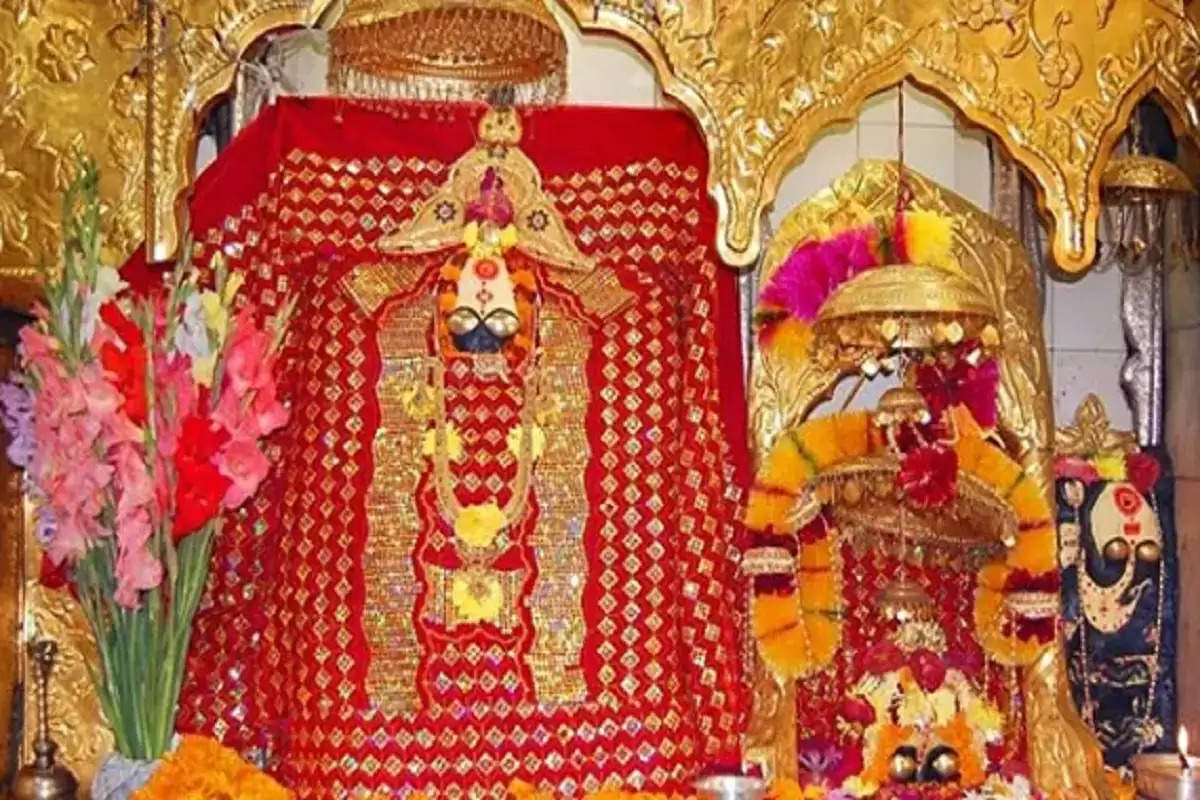 These shakt peeth of goddess are very miraculous every wish is fulfilled by darshan 