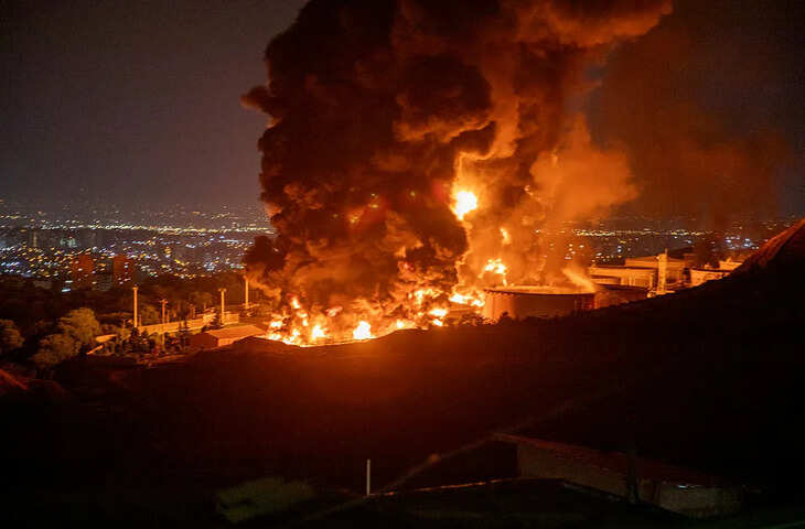 ईरान को लेकर अलर्ट मोड पर दुनिया! आने वालेघंटों में बड़े हमले की आशंका, कई देशों रद्द की उड़ाने&nbsp;