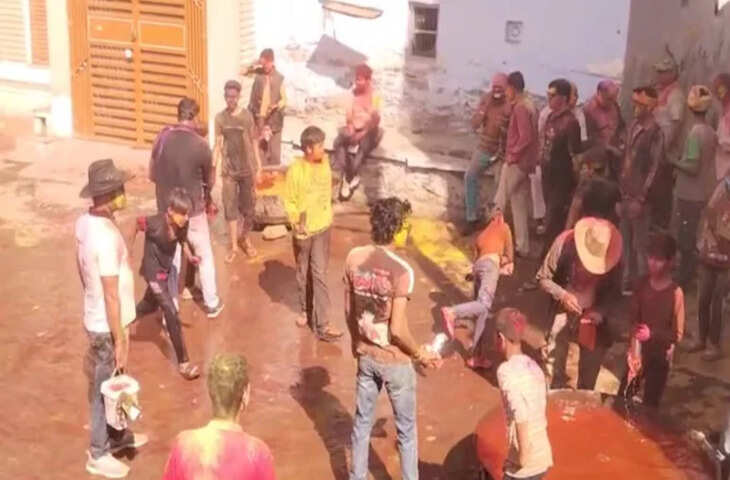 डीडवाना की &lsquo;डोलची होली&rsquo;: पानी से भरी लोहे की डोलची से खेली जाती है अनोखी होली