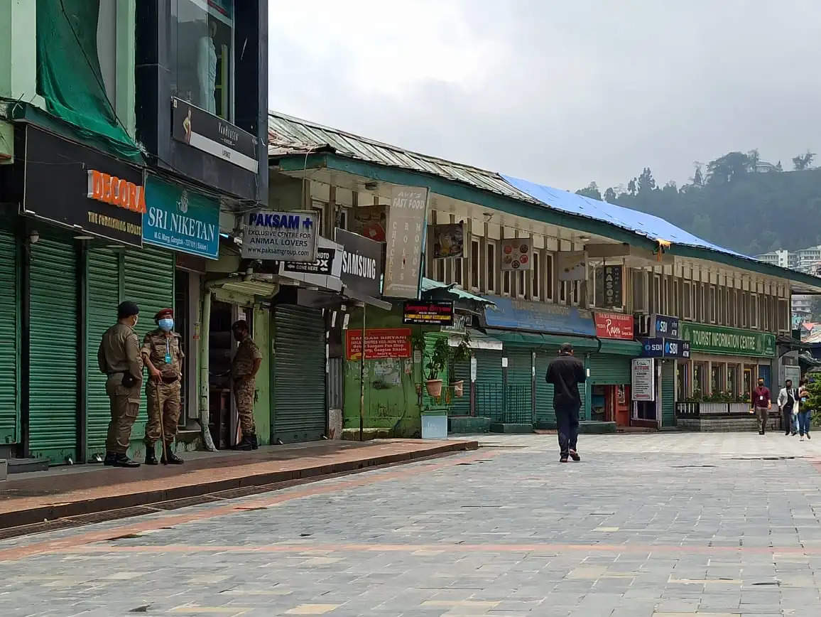सिक्किम 112 ताजा COVID-19 मामलों की रिपोर्ट करता है, एक और घातक