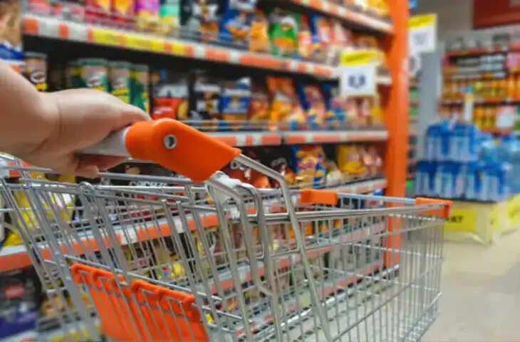Inflation Alert: बिना शोर-शराबे के महंगी हो गईं रोजमर्रा की कई चीजें, जानिए पिछले 15 दिनों में क्या-क्या हुआ महंगा​​​​​​​
