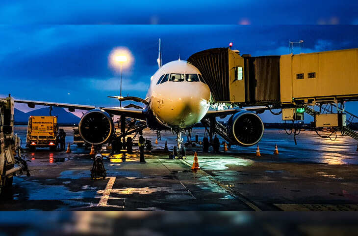 Air Travel News: अब फ्लाइट टिकट कैंसिल कराने पर नहीं लगेगा भारी जुर्माना? सरकार ला सकती है नए नियम