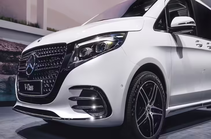 अप्रैल 2026 में कारों की बरसात! Mercedes-Benz और Toyota समेत कई कंपनियां लॉन्च करेंगी नई गाड़ियां