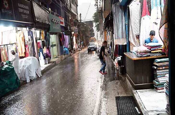 Mandi में खराब मौसम की स्थिति, दिन में अंधेरा छा गया