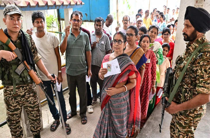 West Bengal में री-पोलिंग के बीच बवाल, TMC कार्यकर्ताओं पर वोटिंग रोकने का आरोप, 1 बजे तक&nbsp;55.57%&nbsp;तक वोटिंग&nbsp;