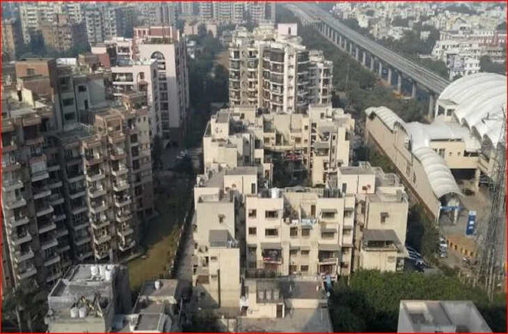 दिल्ली में मौसम का मिजाज बदला, हल्की बारिश के आसार; तापमान में उतार-चढ़ाव जारी