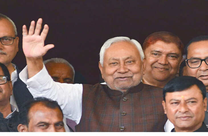 नीतीश कुमार राज्यसभा जा रहे हैं, फुटेज में देंखे तेजस्वी यादव ने लगाया भाजपा पर आरोप