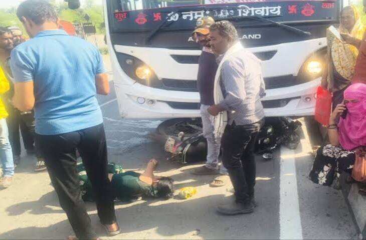 रीवा में अस्पताल के अंदर युवक से मारपीट का आरोप, बाल पकड़कर घसीटने का वीडियो वायरल; जमीन विवाद के बाद पहुंचा था इलाज कराने