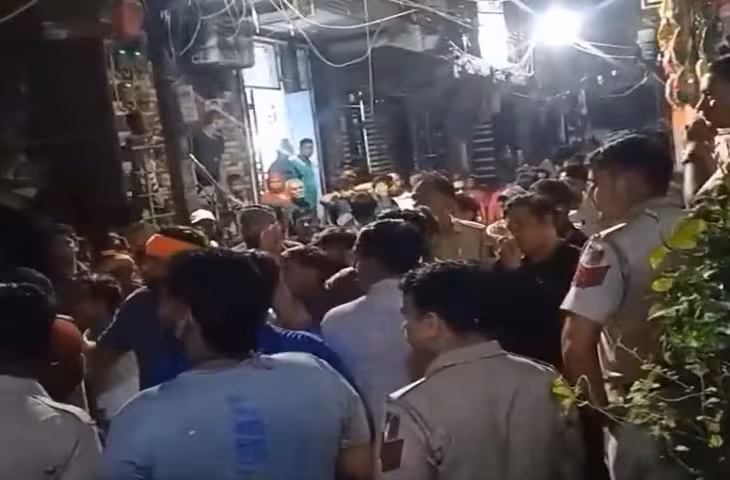 आरक्षण टिप्पणी विवाद: डीवाईएफआई नेता राहुल किराड के घर का घेराव, सवर्णों और आरएसएस पर लगाया आरोप
