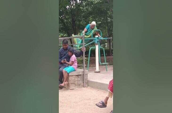 Viral Video: पार्क में आंटी का गजब स्टैमिना देख Gen-Z के छूटे पसीने, वायरल वीडियो ने मचा दिया तहलका
