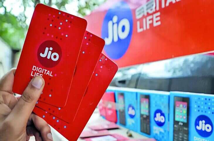 Jio Dhamaka Offer! बहुत कम दाम में महीनों एक्टिव रहेगा आपका Jio SIM, अनलिमिटेड डेटा और कॉलिंग के साथ पाएं ढेरों बेनिफिट्स