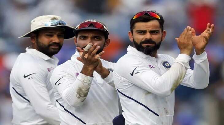 भारत और वेस्टइंडीज के बीच 2 मैचों की टेस्ट सीरीज का पहला मैच बुधवार से डोमिनिका विंडसर पार्क में खेला जाएगा। ये दोनों टेस्ट मैच विश्व टेस्ट चैंपियनशिप के नए चक्र का हिस्सा हैं। इसलिए दोनों टीमें इसे जीतने के लिए सर्वश्रेष्ठ प्रदर्शन के साथ मैदान में उतरेंगी। तो आइए आपको WI बनाम IND के बीच खेले जाने वाले टेस्ट सीरीज के मैचों से जुड़ी अहम जानकारी देते हैं कि आप इस मैच को कब, कहां और कितने बजे देख सकते हैं...