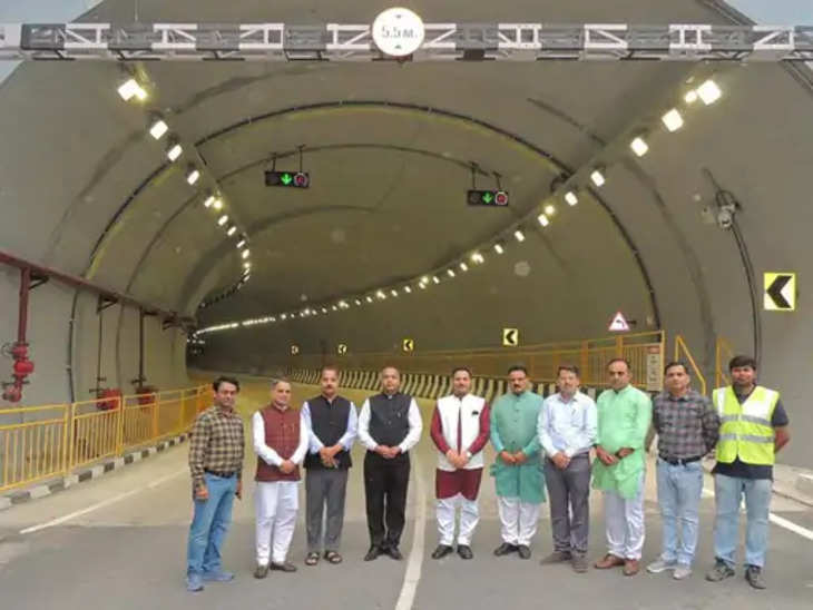 Shimla पूर्व सीएम ने किया कीरतपुर-मनाली टनल का निरीक्षण जयराम बोले- पीएम मोदी ने तोहफा दिया
