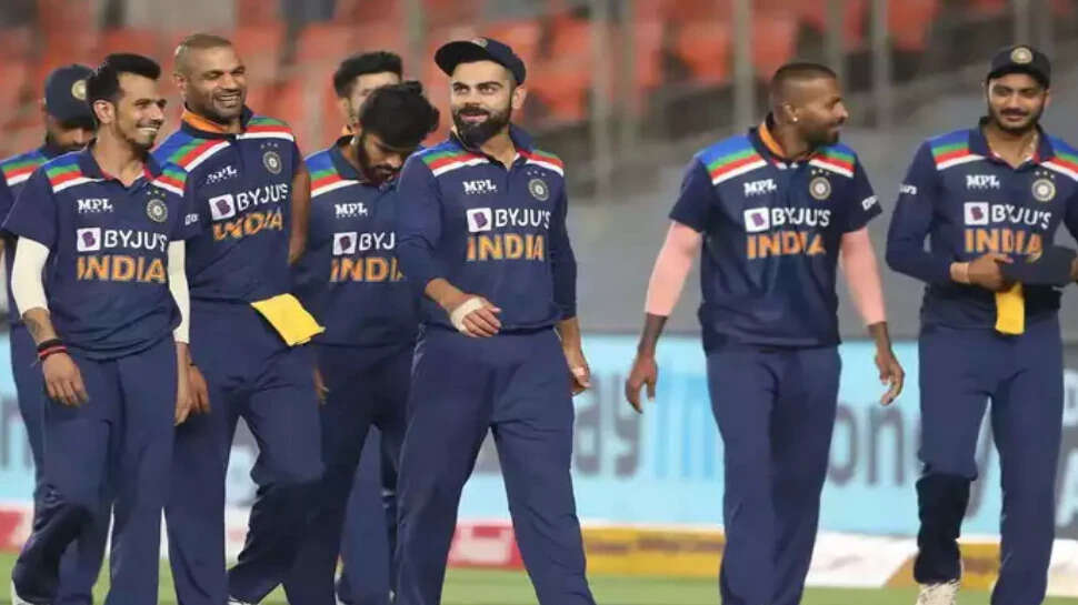 शिखर धवन T20 वर्ल्ड कप से बाहर, क्या इंटरनेशनल कैरियर होगा खत्म?