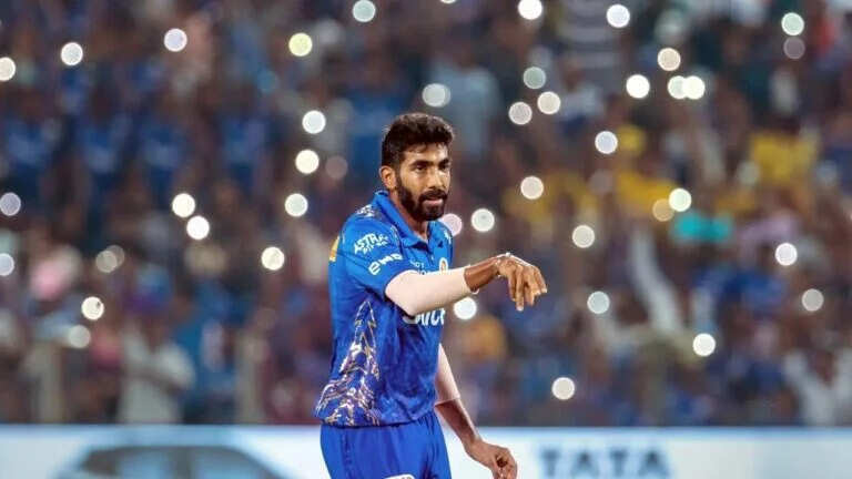 ​IPL 2022 RCB vs MI: मुंबई इंडियंस उतारेगा लगातार 3 मैच हारने के बाद ये धाकड प्लेइंगअब -XI, इस खिलाड़ी का बाहर होना तय [Click and drag to move] ​