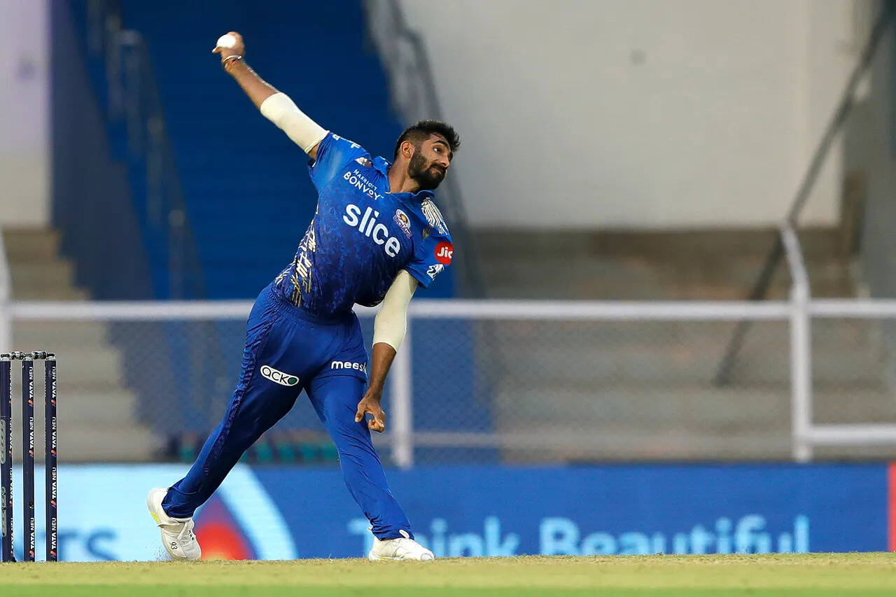IPL 2022, MI vs RR: रोहित कर सकते हैं प्लेइंग-XI में पहली हार के बाद ये अहम बदलाव, इस स्टार की होगी टीम में एंट्री