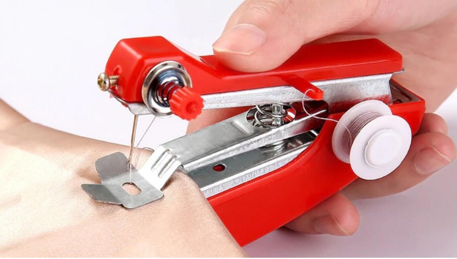 This Sewing Machine, As Small As A Stapler, Can Sew Clothes With One