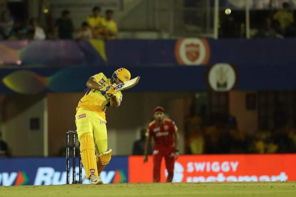 IPL 2022 CSK vs PBKS: Shivam Dube ने की पचास बनाकर डूबती नैय्या पार लगाने की कोशिश, फिर भी हो रहे ट्रोल
