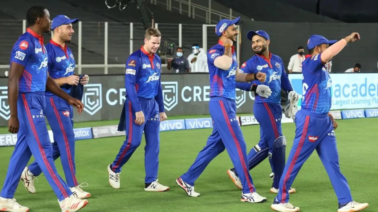 IPL 2022 DC vs PBKS: स्टाफ के बाद अब Delhi Capitals का खिलाड़ी हुआ कोरोना पॉजिटिव, पूरी टीम हुई आइसोलेट